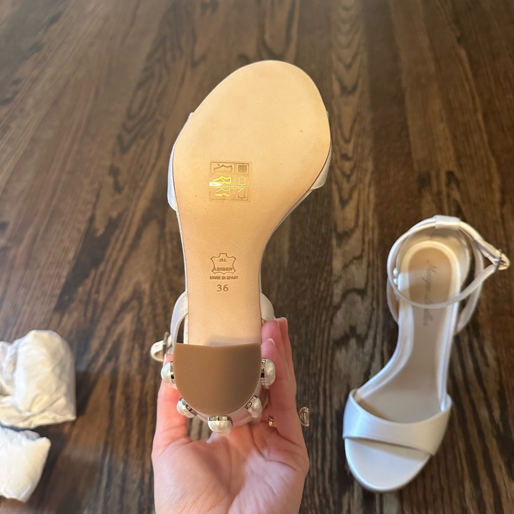 Never been worn size 6 Monique Lhullier shoes